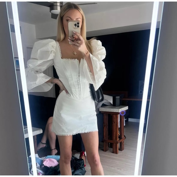 HOUSE OF CB NWT Matilda White Mini Dress M - Picture 1 of 8